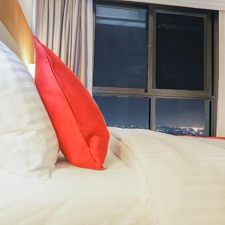 Yaoundé Star Land Hotel Bastos מראה חיצוני תמונה