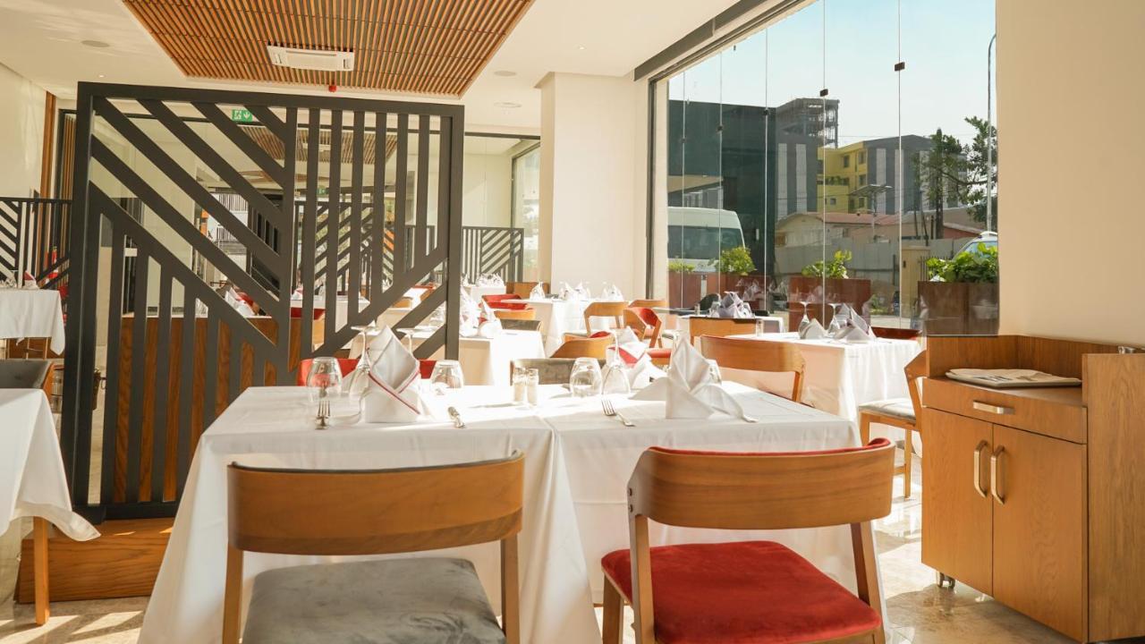 Yaoundé Star Land Hotel Bastos מראה חיצוני תמונה