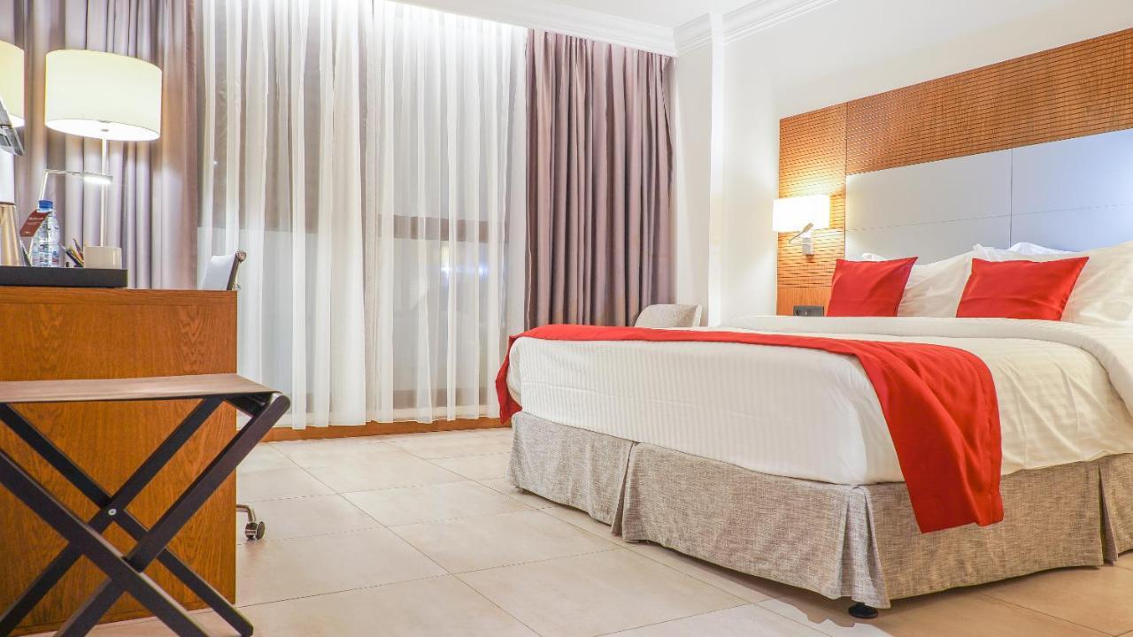 Yaoundé Star Land Hotel Bastos מראה חיצוני תמונה