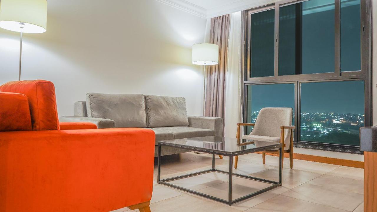 Yaoundé Star Land Hotel Bastos מראה חיצוני תמונה